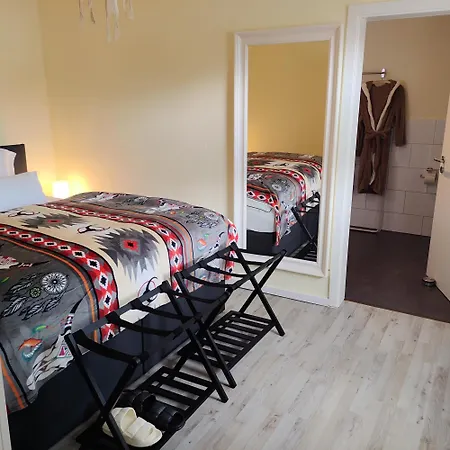 Apartment Fuer 2 Personen Mit Garten & Radverleih *