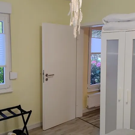 Fuer 2 Personen Mit Garten & Radverleih Schwei