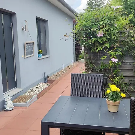 Apartment Fuer 2 Personen Mit Garten & Radverleih